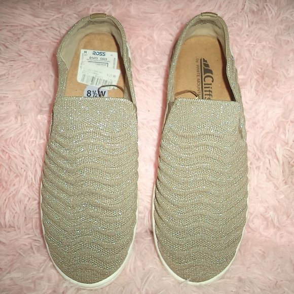 CLIFFS BY WHITE MOUNTAIN TAN WOVEN KNIT SLIP ON SNEAKERS~WOMENS SIZE 8 1/2W - Picture 8 of 8